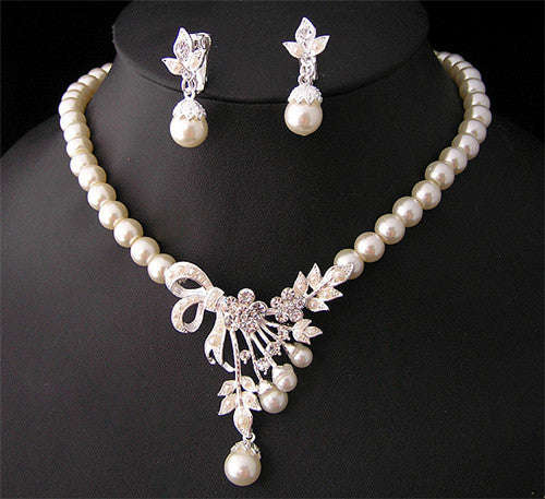 Bridal ornaments, wedding gowns, pearls, necklaces, earrings, jewelry sets LaDidier Jewelry
