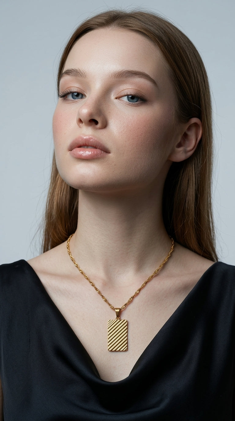 Dahlia Gold Necklace