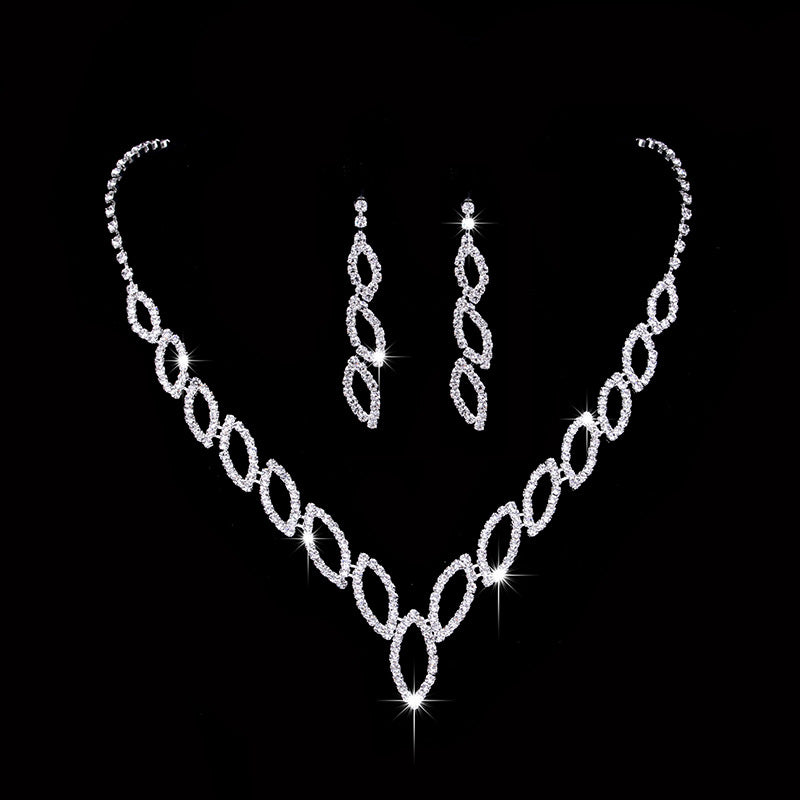 Classic kiss Earrings Necklace Bridal, Wedding Jewelry