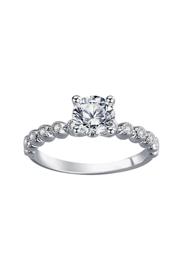 Luxury Classic 4-Prong Moissanite Ring