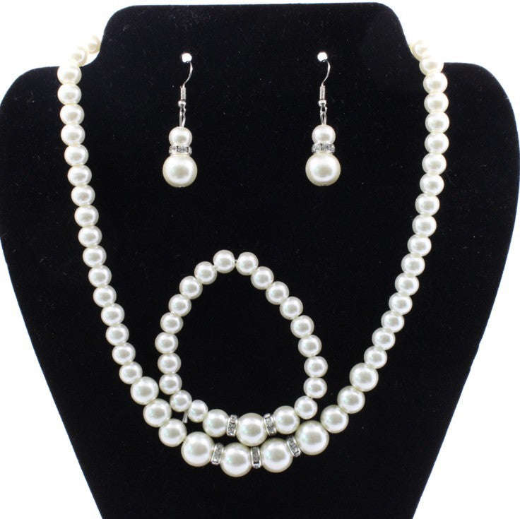 Bridal decorations, wedding jewelry set, pearl necklace, earring, bracelet LaDidier Jewelry