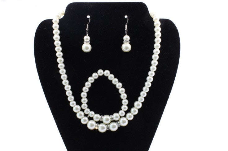 Bridal decorations, wedding jewelry set, pearl necklace, earring, bracelet LaDidier Jewelry