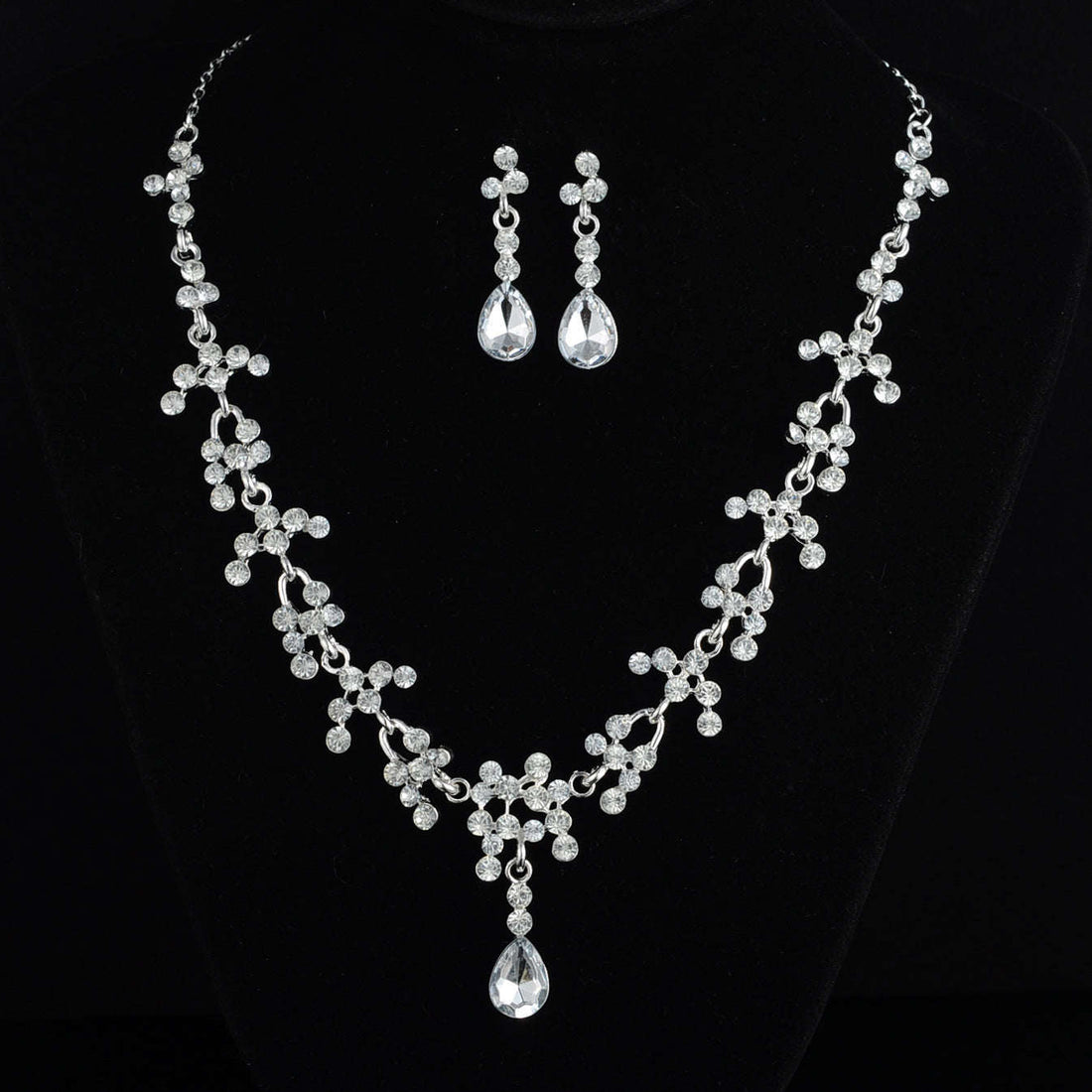Bridal jewelry, necklace, earring set, wedding dress, jewelry accessories LaDidier Jewelry