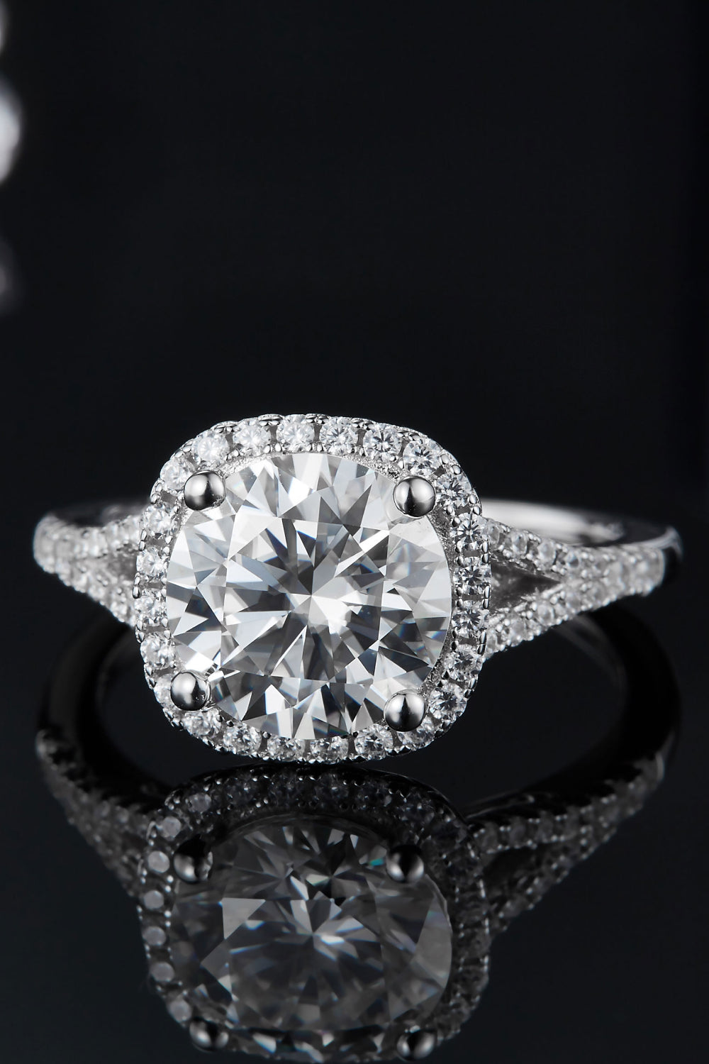 3 Luxuey Carat Moissanite Halo Ring