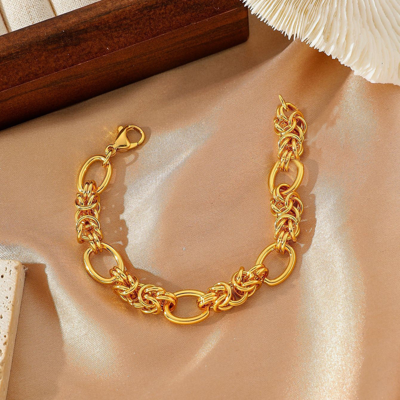 Fashionable Versatile Gold Statement Bracelet With Mixed Designs