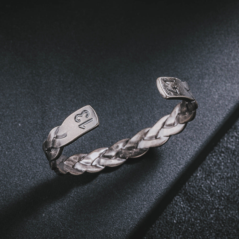 Vintage twist bracelet