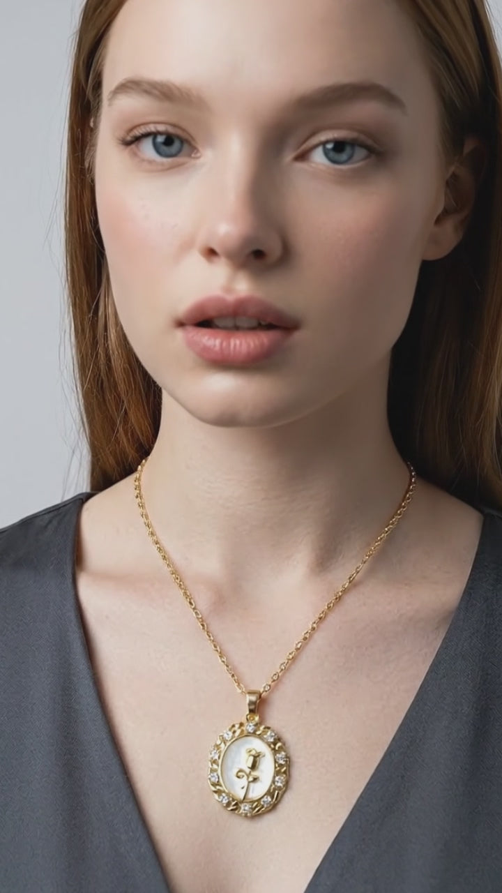 Retro White Shell Rose Necklace Copper Plated Real Gold Diamond-embedded