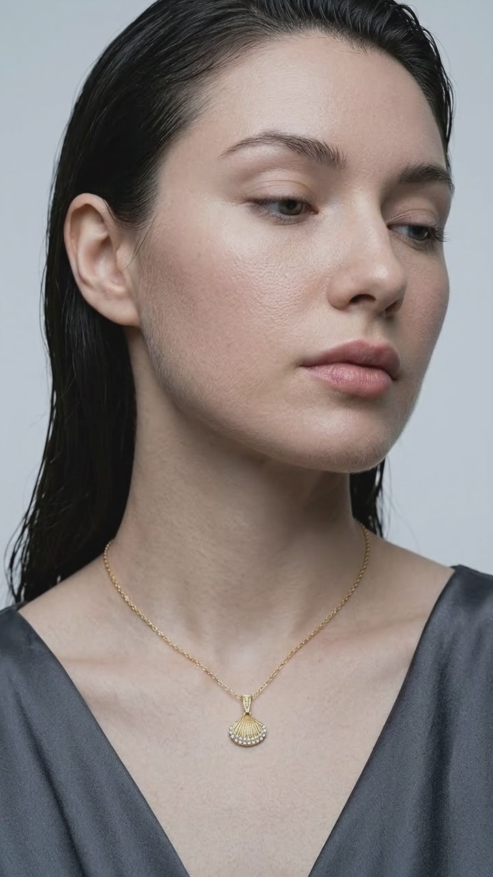 Strong Color Retention 18K Gold Ocean Series Pendant Gold Necklace
