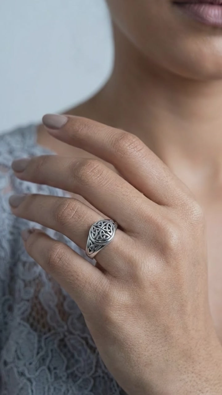 Ladies' rings